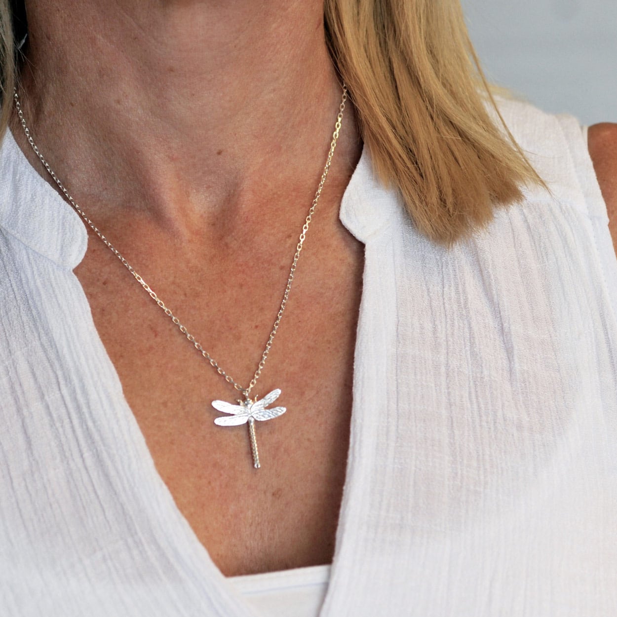 Ladies Necklace | Dragonfly Pendant & Chain | Sanity Jewelry