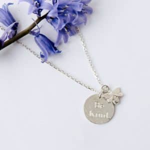 Be kind and bee necklace