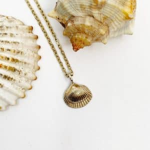 Gold shell necklace