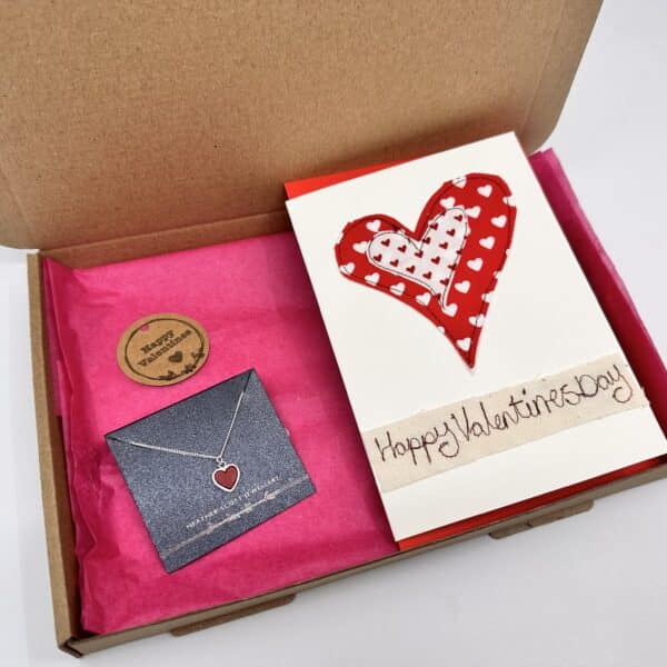 Valentine’s gift box: Necklace